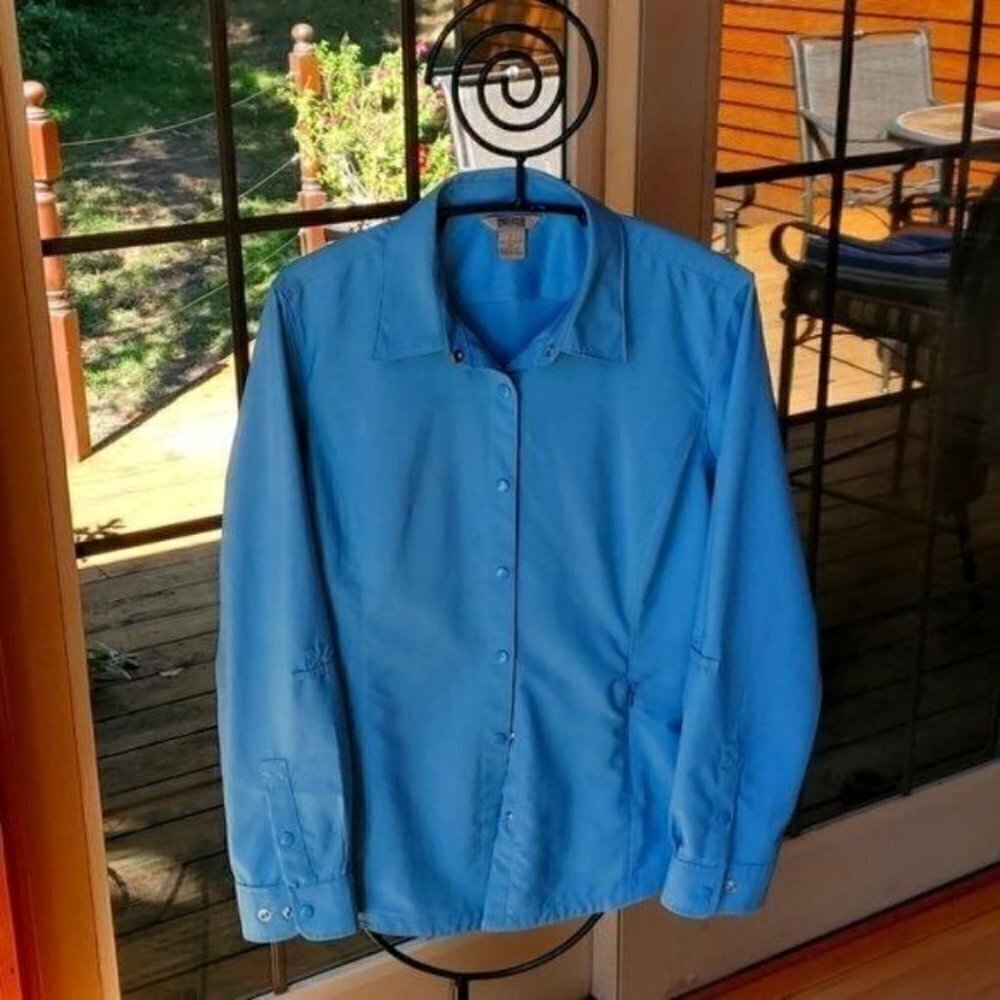 Duluth Trading Co. Cool Plus Blue Vented Snap Closure Sz L Blouse w Zip Pockets